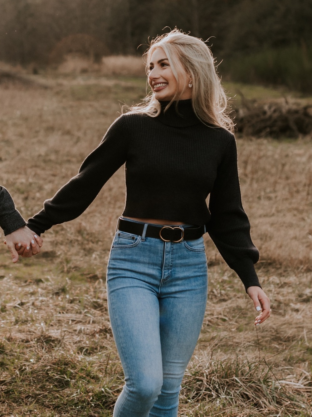 Aritzia Charcoal Black Cropped Turtleneck Sweater